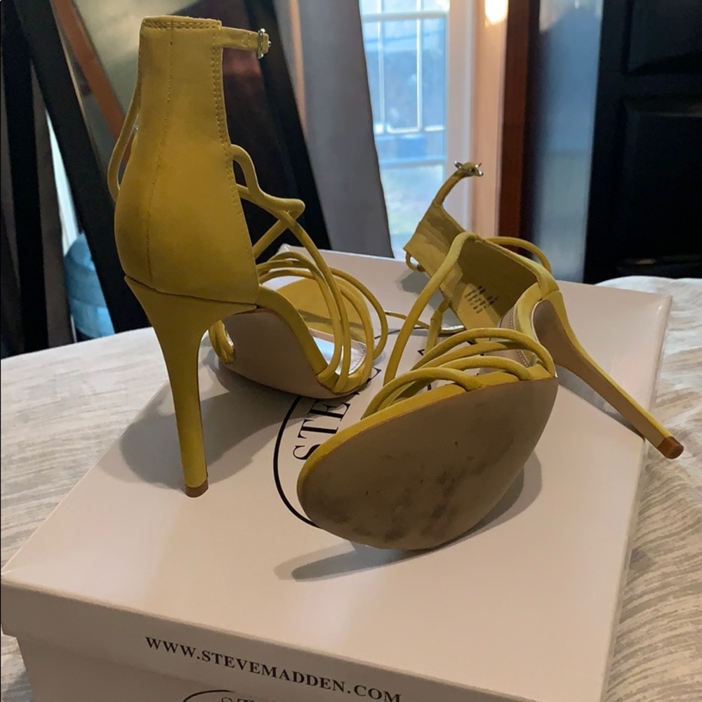 Shoes - Picture 2 of 6